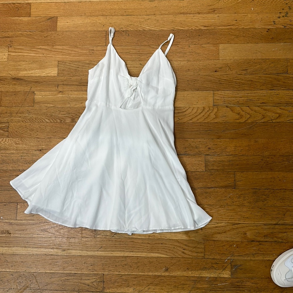 Forever 21 women’s white dress